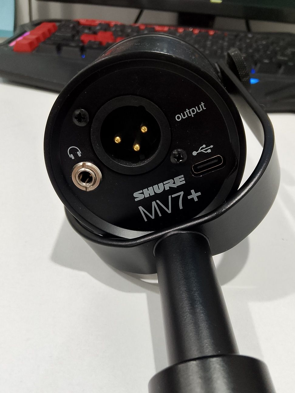Микрофон shure mv7+