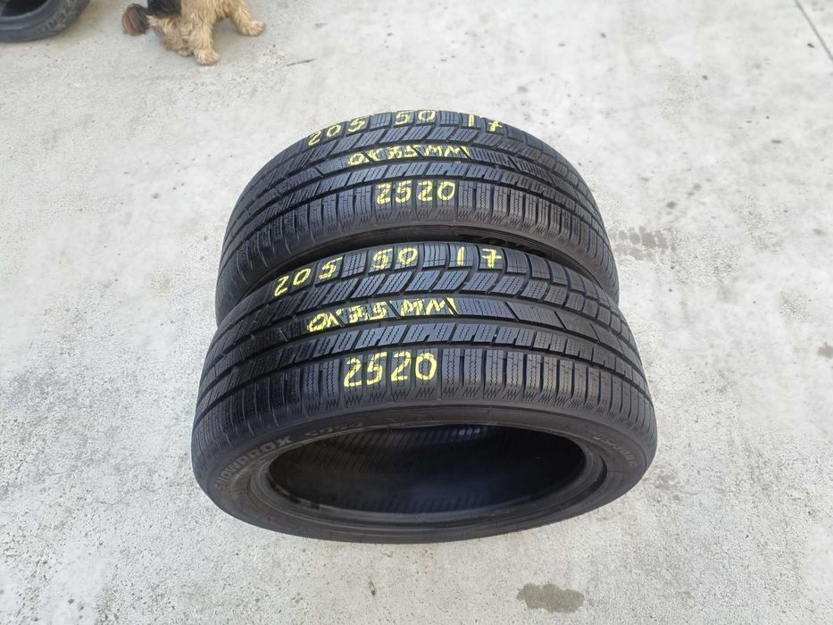 Doua anvelope iarna 205 50 17 toyo snowprox profil de 7,5 mm