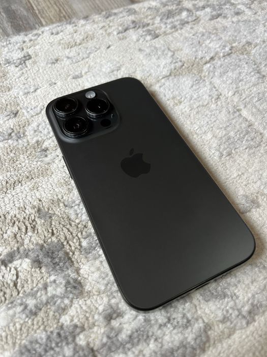 iphone 15 pro black titanium