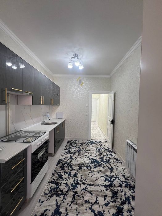 3хона 3 этаж евр кв сотилади