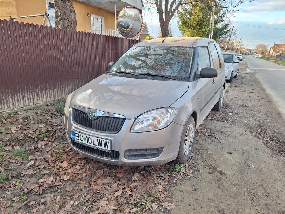 Vând skoda roomster