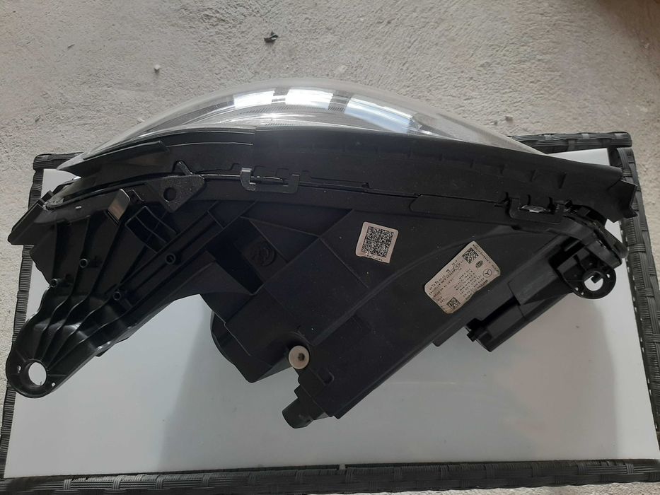 Продавам фарове за Mercedes W213  MULTIBIIM