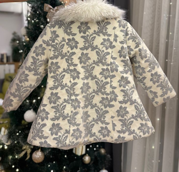 Уникално палто и рокля за 3-4 годишна принцеса