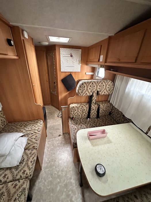 Autorulota Ford Anul 2000 Aer conditionat