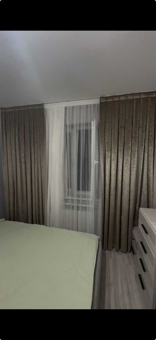 Зановески, портьер, тюль и защитка, новое покупали себе. Цвет