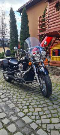 Honda shadow 750