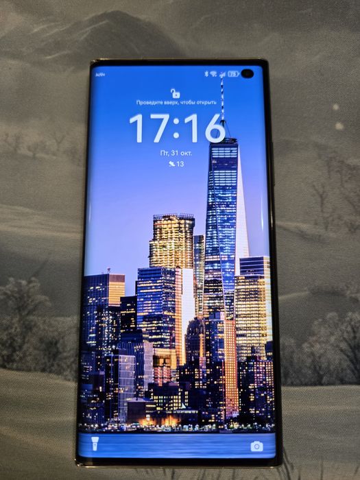 Продам смартфон Huawei mate xs 2