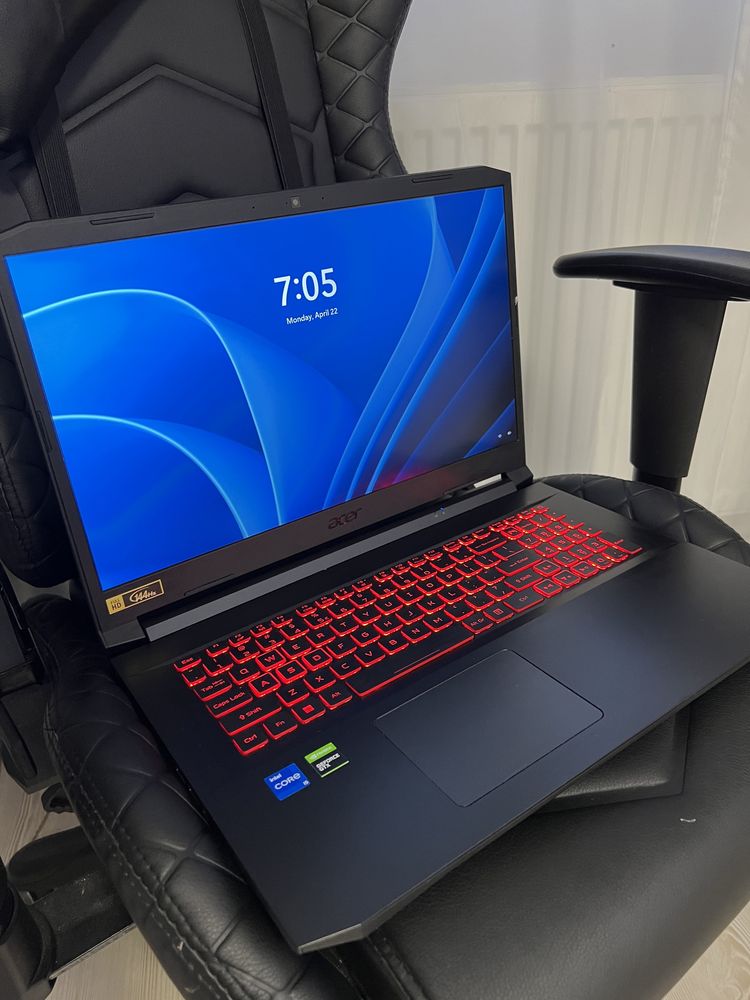 Acer Nitro 5 AN517-5