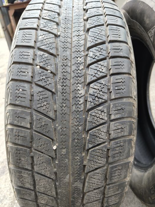 Продам зимнюю резину