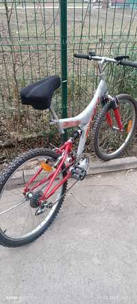 Vind 2 biciclete cu rotile de 24"