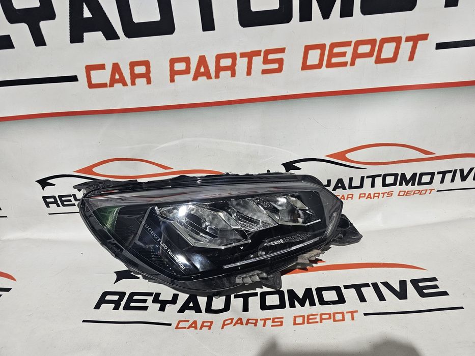 Far dreapta led Peugeot 208 / 2008 dupa 2019 cod 73313326
