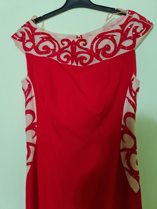 Rochie lunga rosie