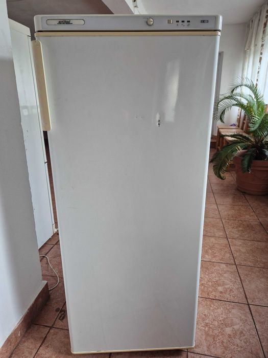 Congelator cu sertare