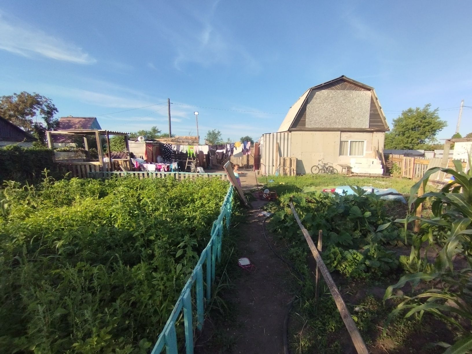 Продам жилую дачу