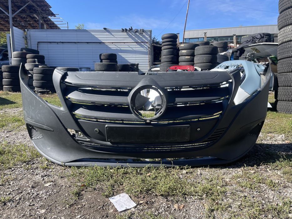 Предна броня Mercedes V Vito 2023