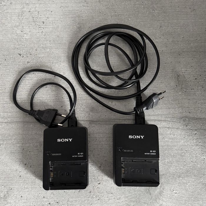 Sony Incarcator Original BC-QZ1 -  NP-FZ100