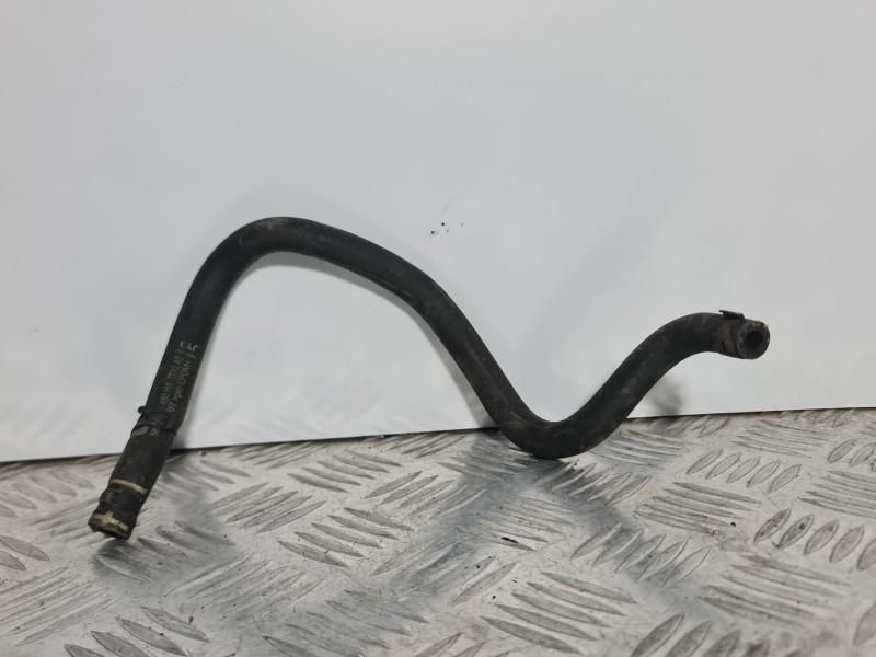 Furtun apa Saab 9-5 YS3G