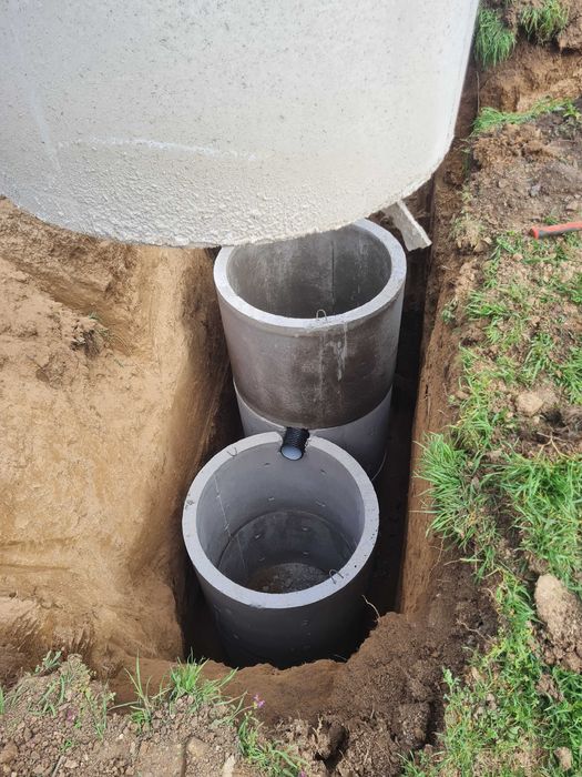 Бетонни пръстени, изграждане на септични ями и герани.