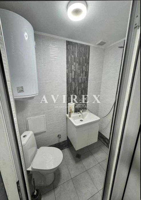 Продава се Магазин в Пловдив, Младежки Хълм - 31 кв.м за 1775 €/кв.м - Снимка #2