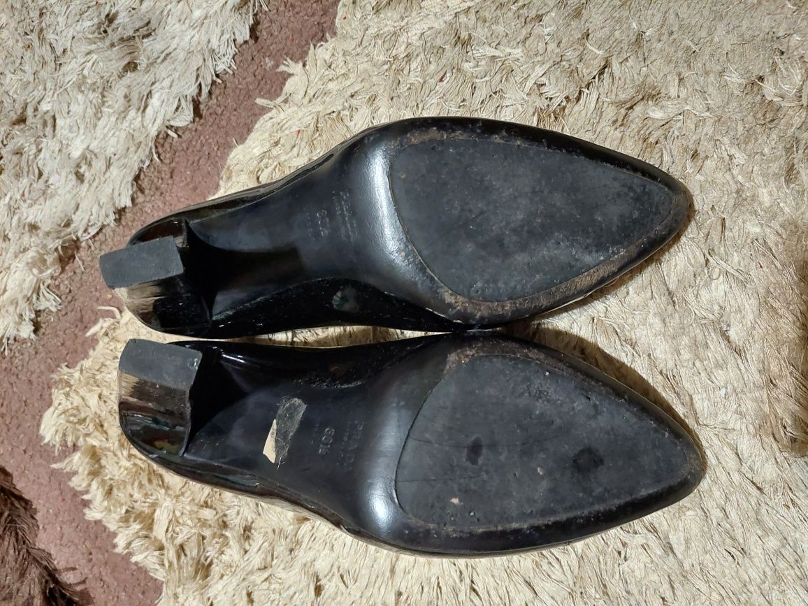 Pantofi Prada nr38.5