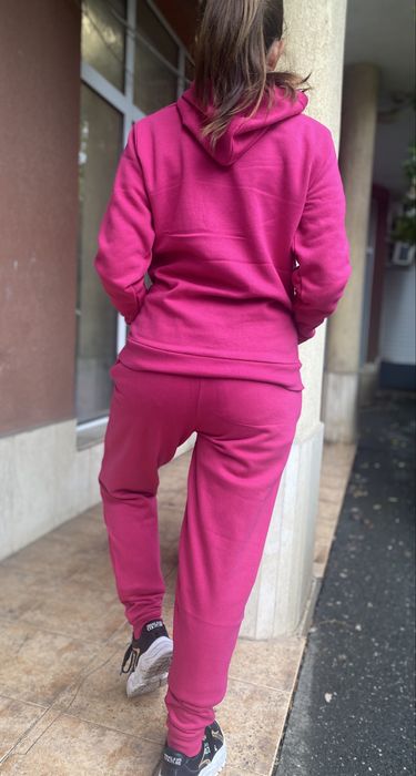 Ново!Дамски спортен комплект ватиран размери М,L,XL