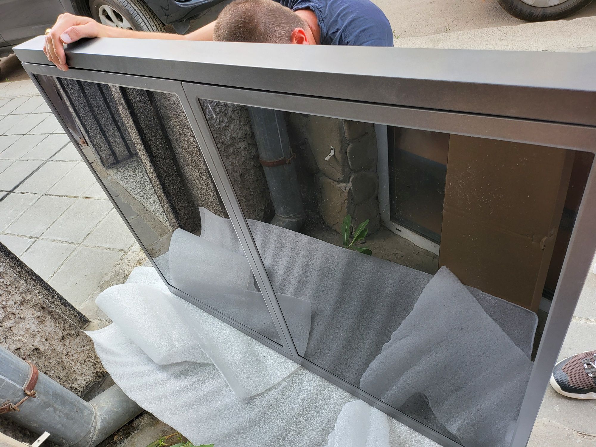 Алуминиева градинска маса LIVARNO 120/180 x 90 см със закалено стъкло