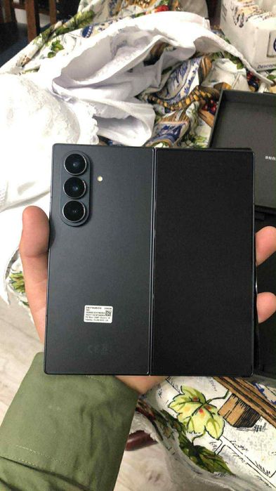 Samsung Z fold 7 256 GB