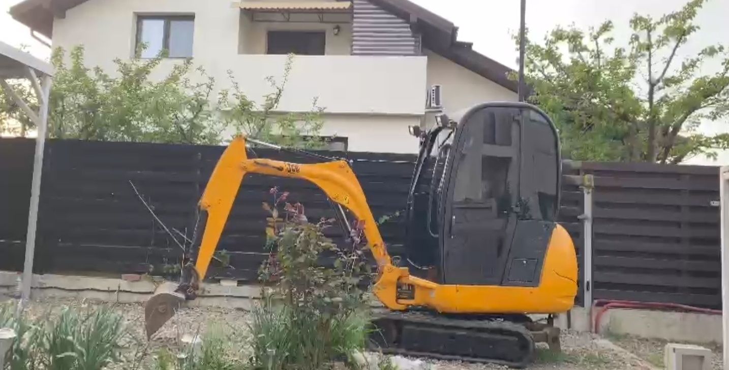 Miniexcavator JCB 8016