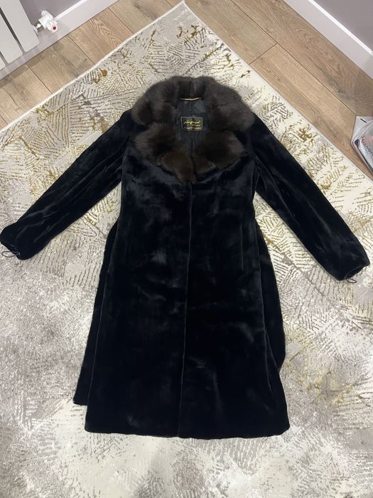 Шуба новая норка с соболь воротником