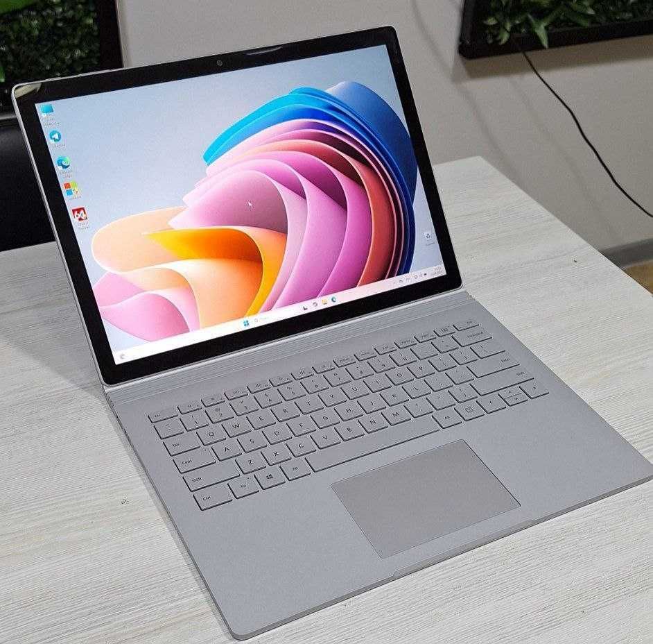 SurfaceBook 2 13.6” 3K IPS Sensor I7-8650U 16GB/512SSD GTX 1050 2GB