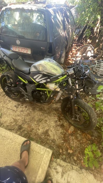 Dezmembrez kawasaki ninja 125