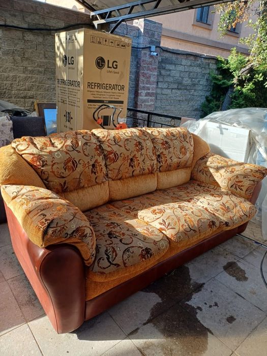 Срочна продам диван б/у самовызов