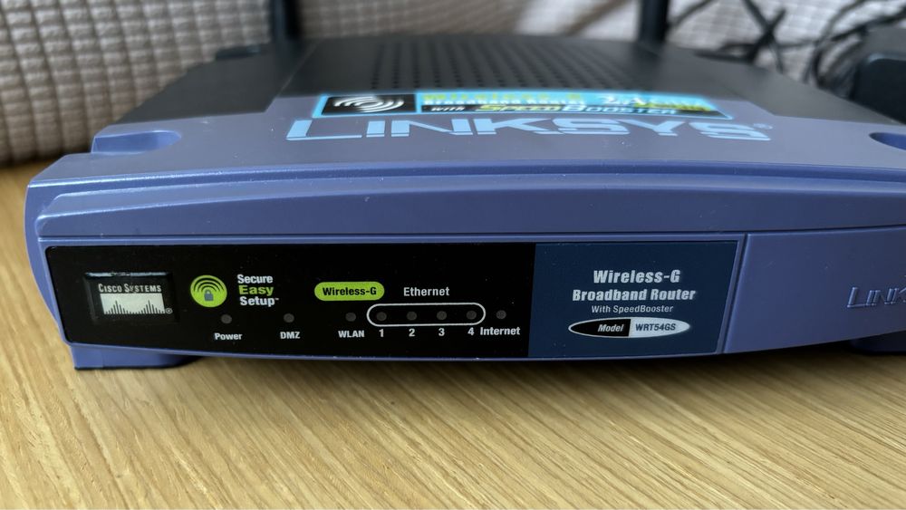 Рутер Linksys WRT54GS v.4