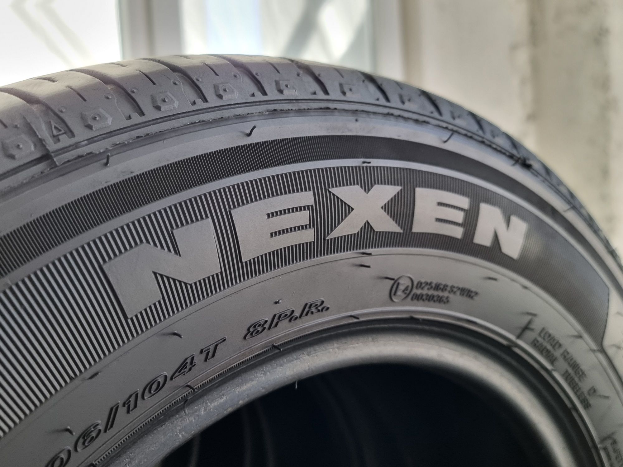 205/70/15C Nexen 4Броя 320лв 7мм