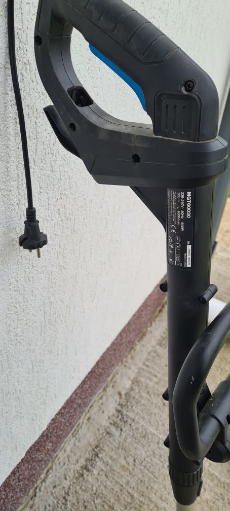 Inchiriez trimmer electric (nu motocoasa)