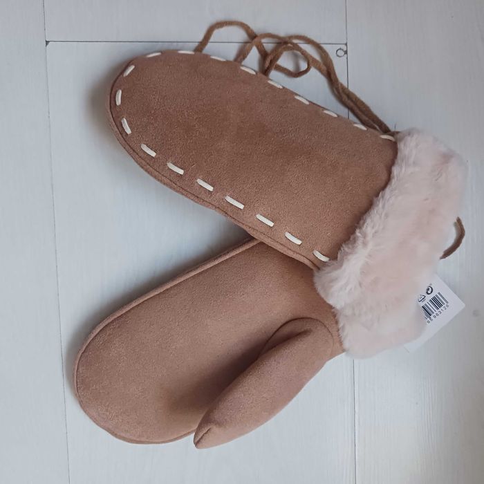 Нови ръкавици.Дамски.