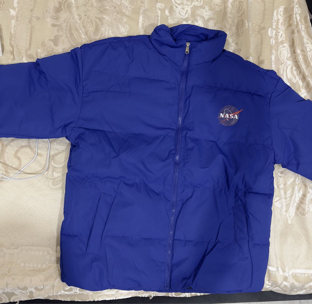 Продам куртку NASA