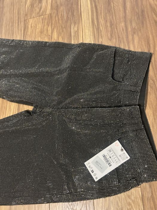 Нови дънки Zara с камъни