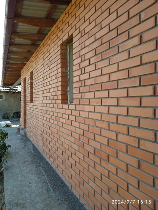 Балконга Облецовка и Обични Гишттерамиз Перегородка Малярка киламиз