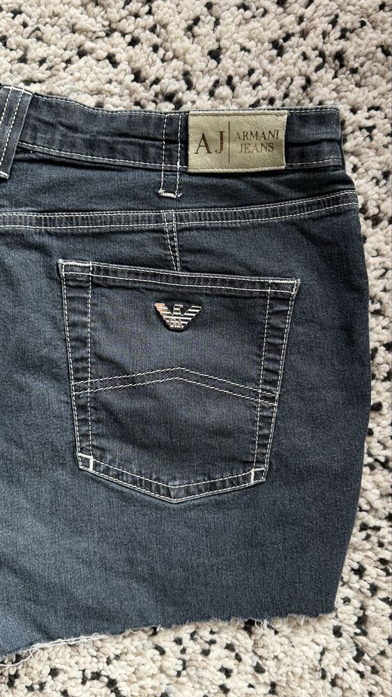 Дамски къси дънки Armani Jeans размер L