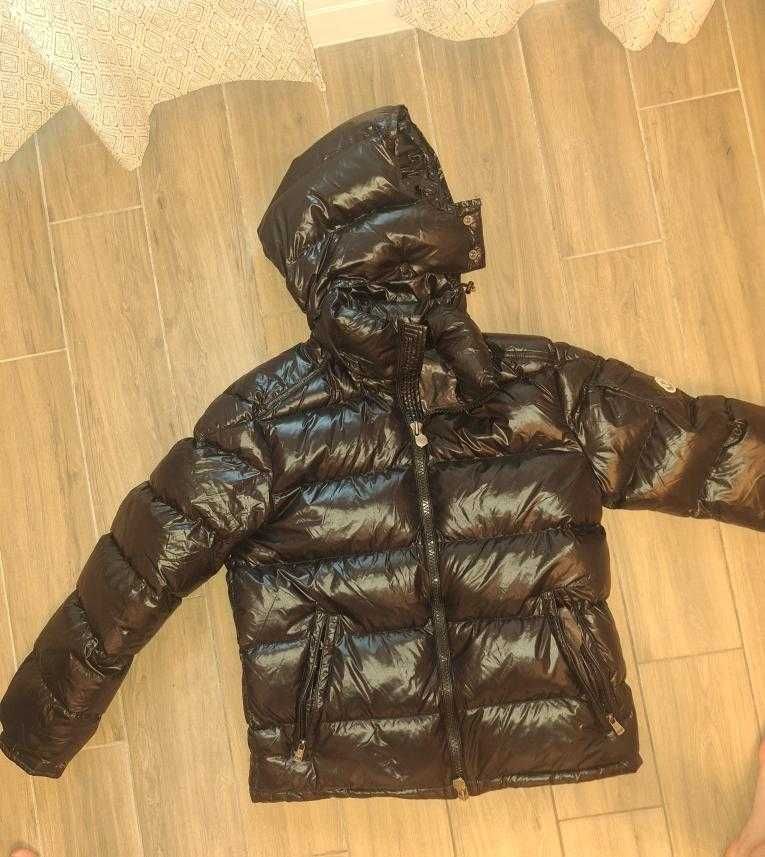 geaca maya moncler marimea l