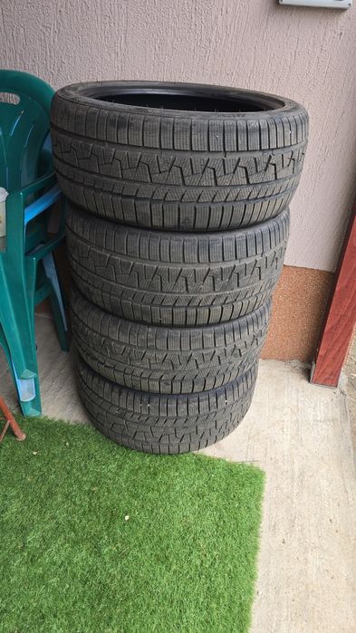 Vând Cauciucuri Iarnă R19 in 2 lățimi