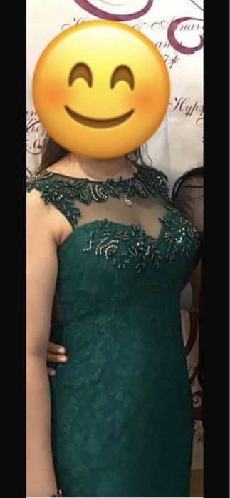 Платье вечернее, в отличном состоянии