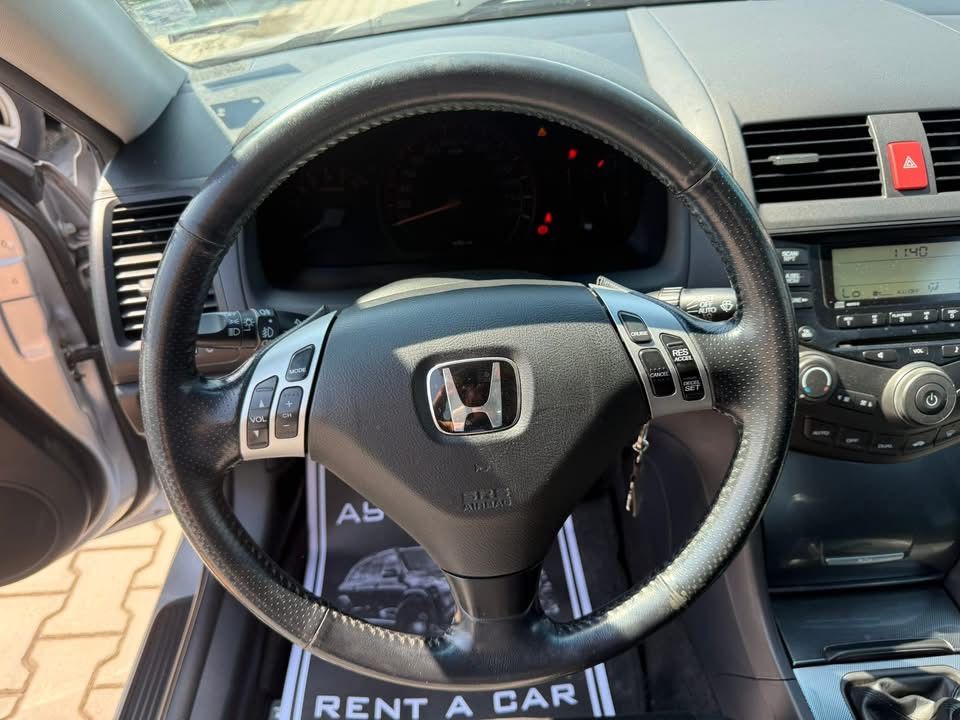 ПРОДАВА СЕ Honda Accord 2.4