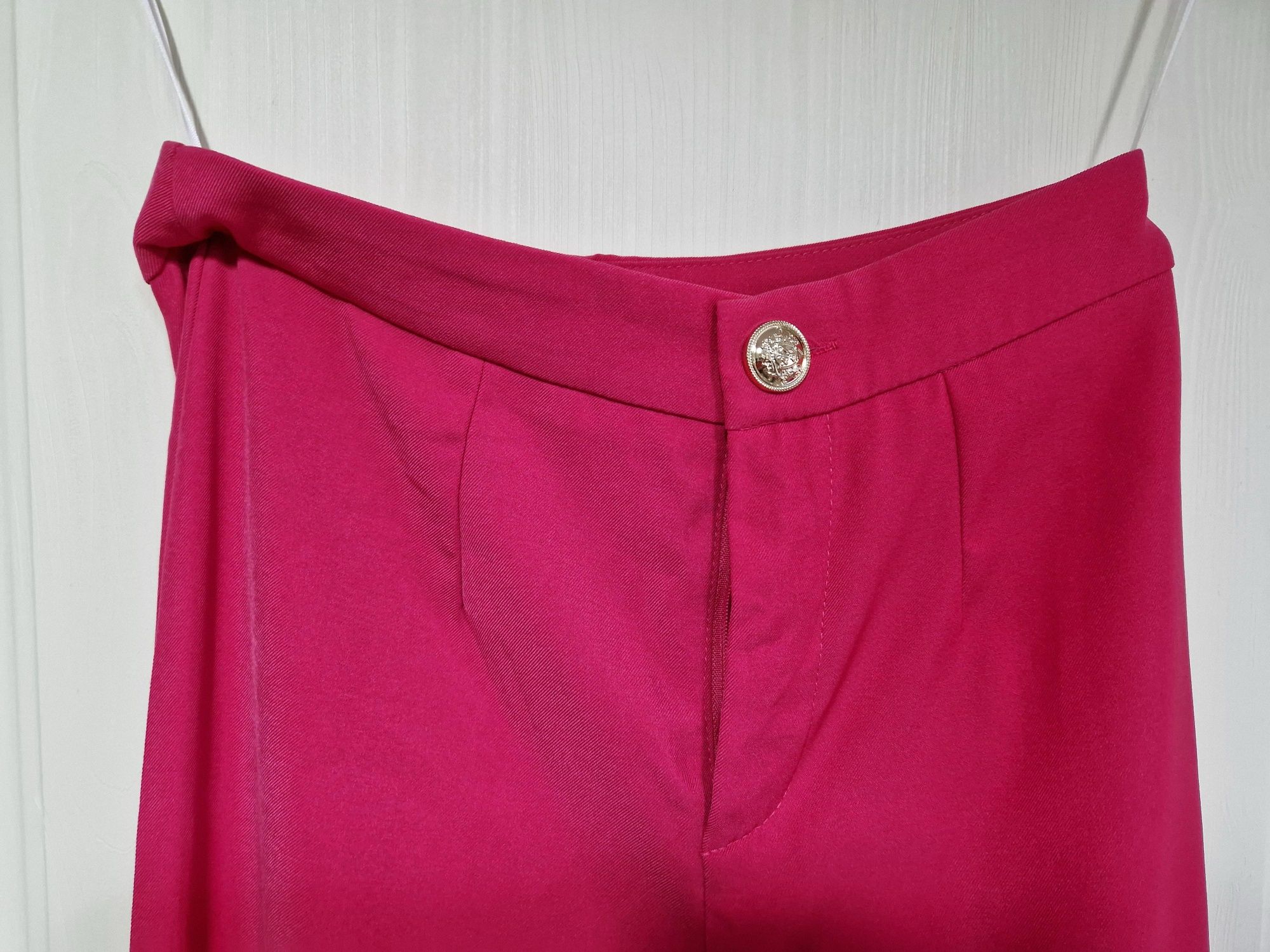 Costum nou fucsia - XS