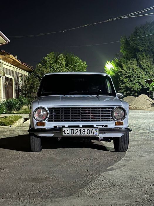 Vaz  21011