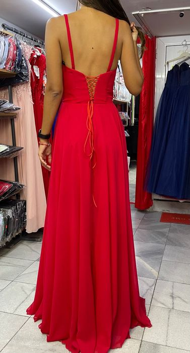 Бална червена рокля