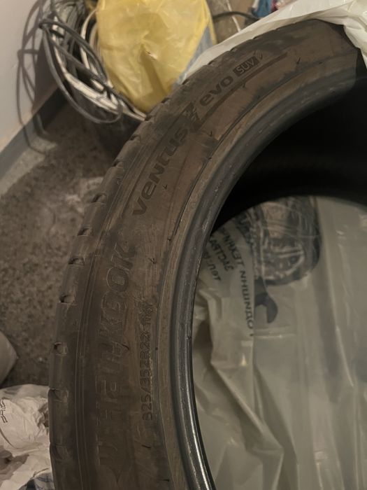 2х Michelin Pilot sport 4 suv 285 40 22 и 2х Hankook 323 35 22
