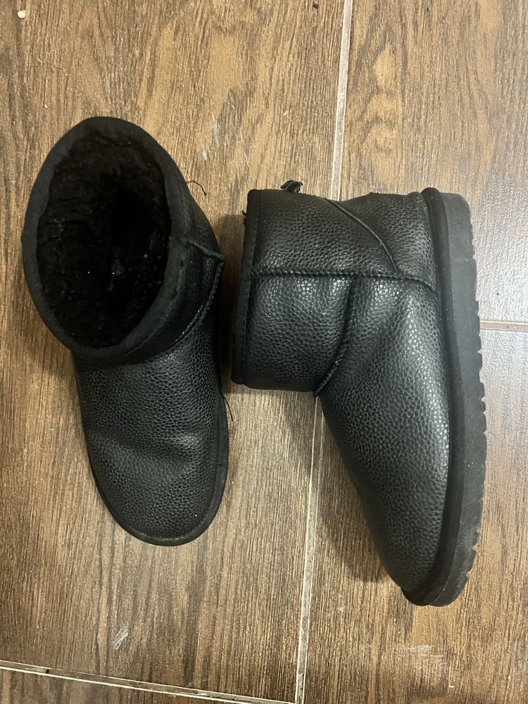 Продаются угги