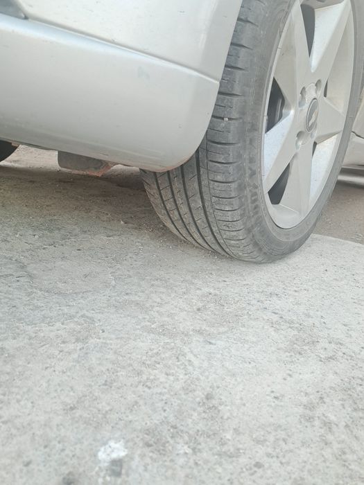 Ассалааму алайкум ва раҳматуллоҳи, 215/55/17 балон сотилади